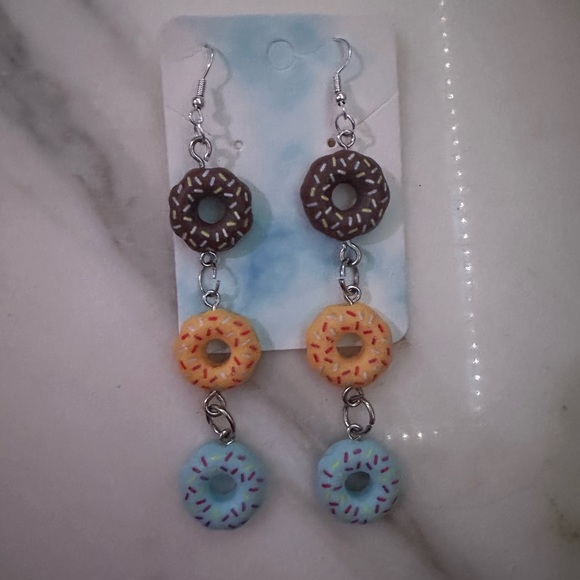 Super adorable, dangled doughnut, dessert, earrings (handmade) - Picture 2 of 5